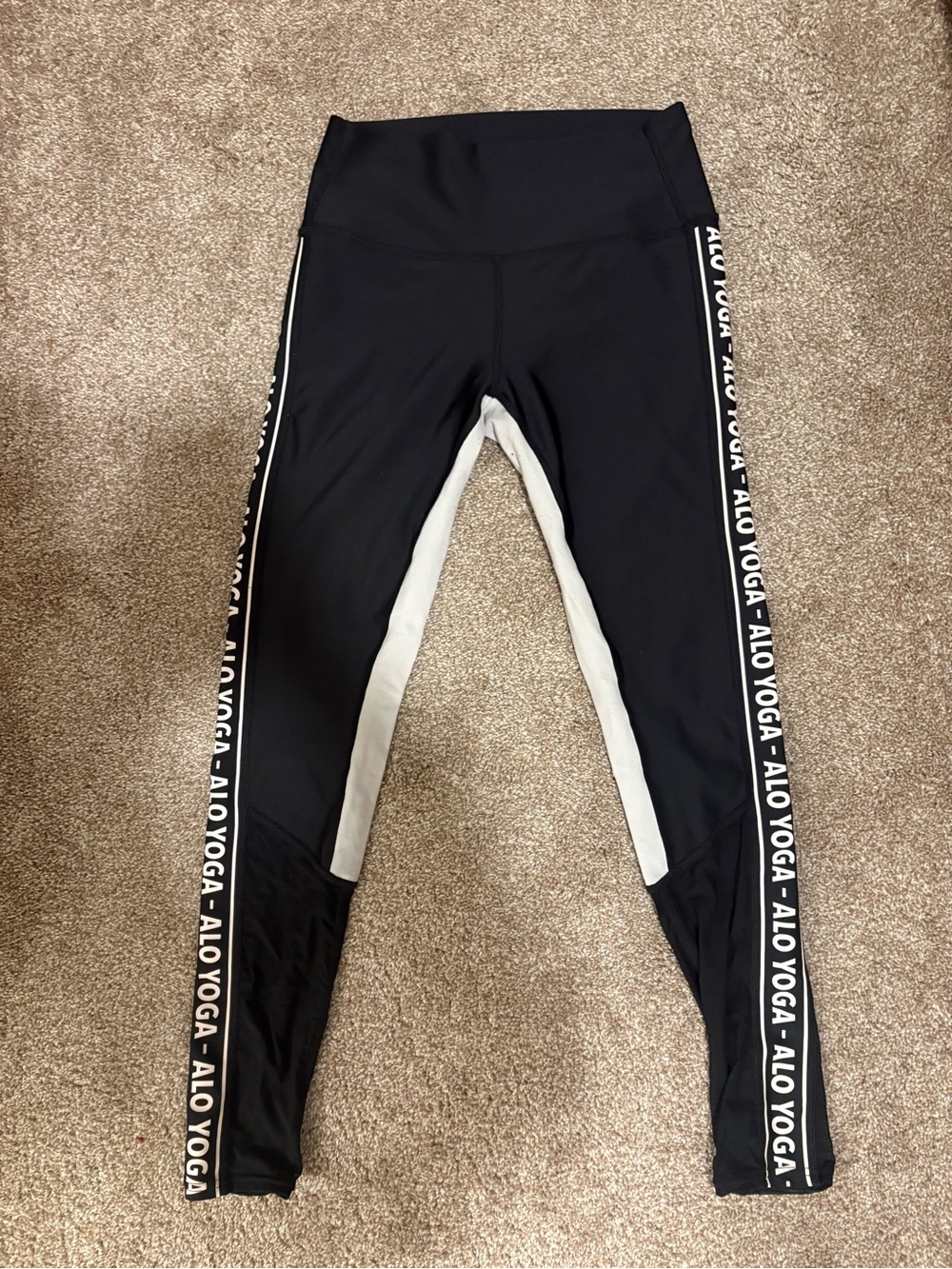 Alo Yoga Black and White High-Waist Leggings